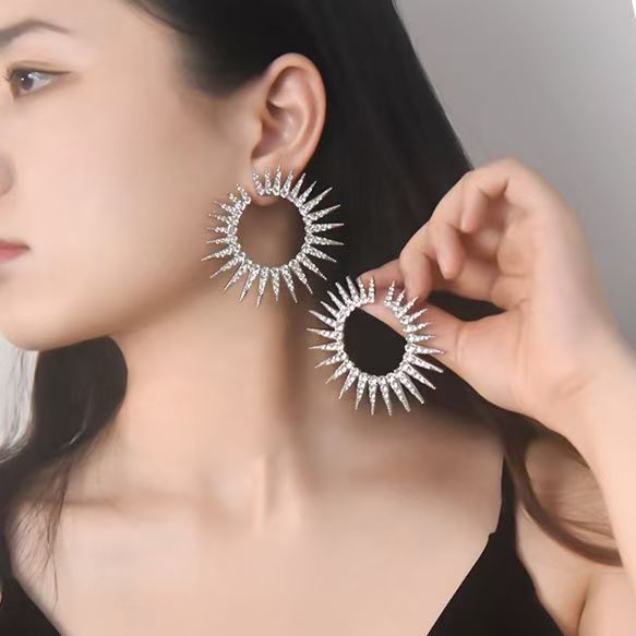 Versatile luxury diamond stud earrings
