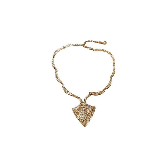 Medieval-style pattern relief geometric leaf stud earrings and necklace set