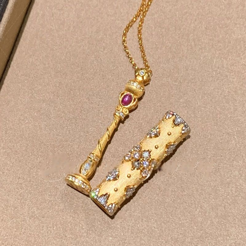 Four-leaf clover scepter necklace for fashionable collar chain