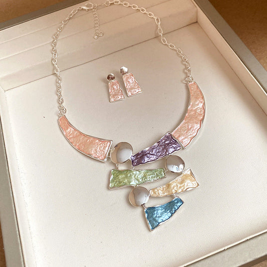 "Order in Time and Space" oil - painting - style hollow geometric line necklace